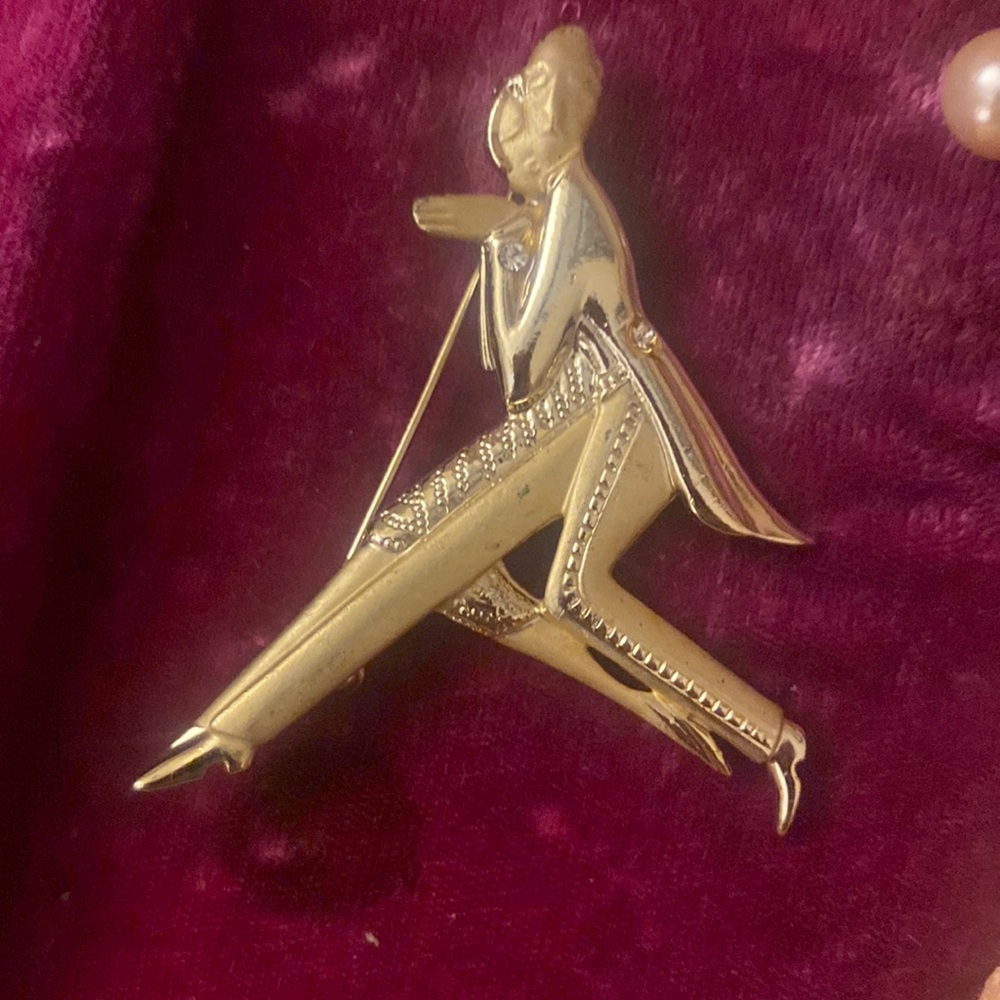 Gold with diamond pin